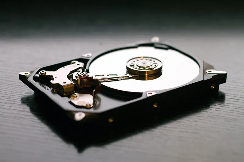 Cách kiểm tra máy tính của bạn đang dùng HDD hay SSD?