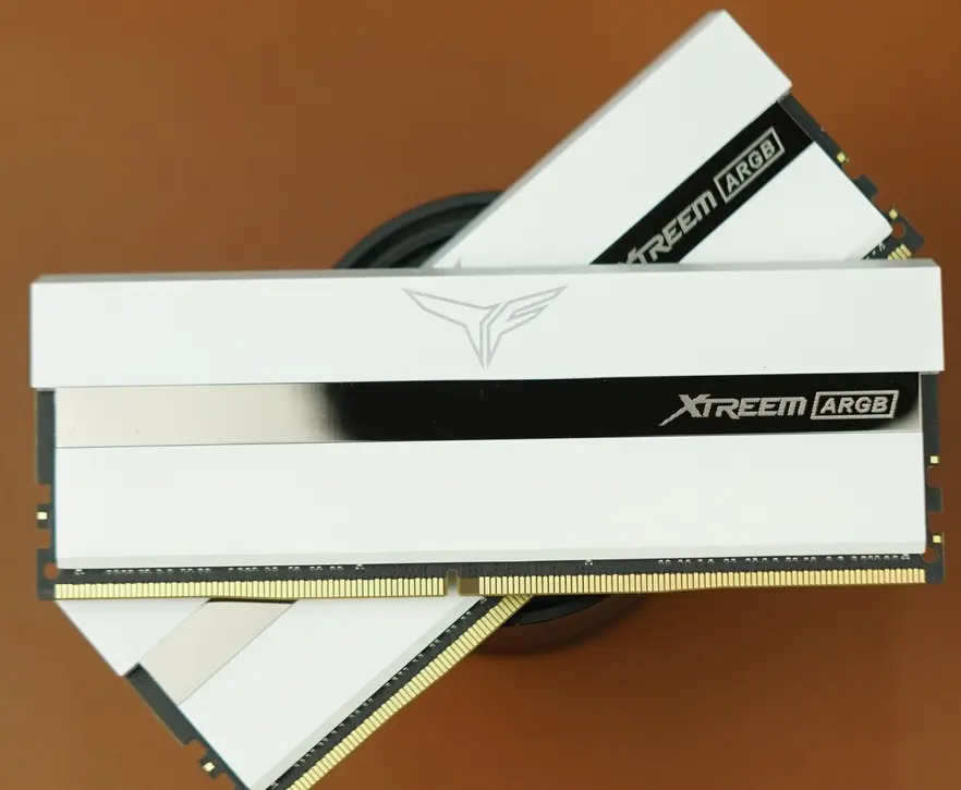 RAM TeamGroup T-Force Xtreem ARGB ép xung tốt cho PC game cao cấp