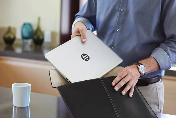 TOP 5 dòng laptop cho sinh viên kinh tế, marketing phù hợp nhất 2023