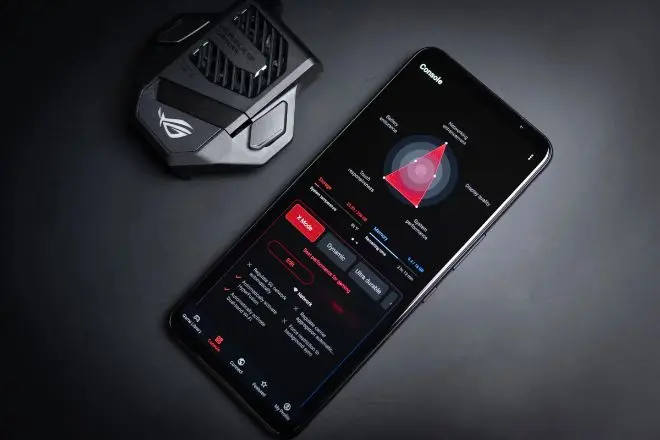 Trình làng siêu phẩm ROG Phone 5 thách thức mọi đối thủ, game thủ cũng phát thèm
