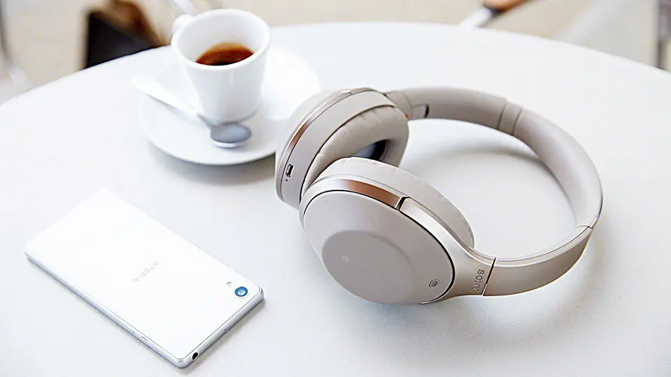 Cách sử dụng tai nghe wireless đơn giản, chi tiết nhất 