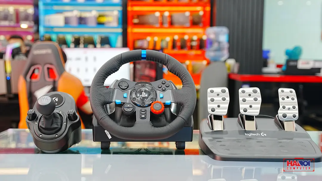 31358_vo_lang_game_logitech_g29_driving_force010.jpg 13