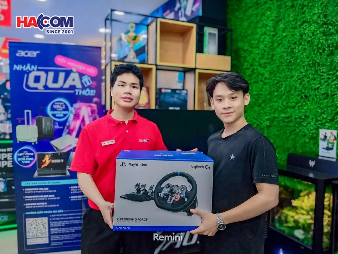 31358_vo_lang_game_logitech_g29_driving_force_0001.JPG 14