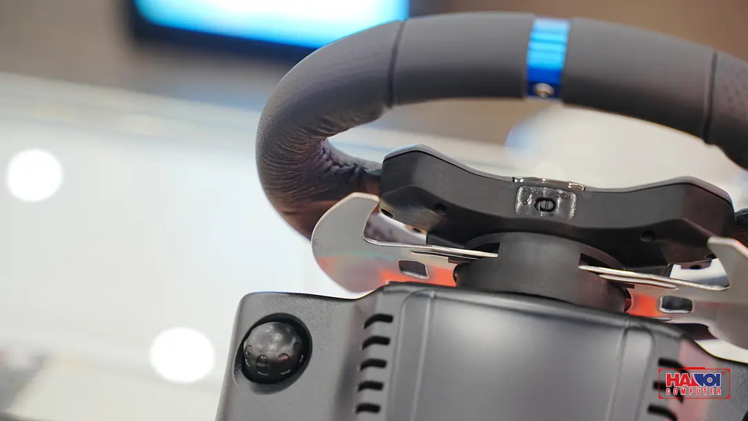 31358_vo_lang_game_logitech_g29_driving_force_06.jpg 9