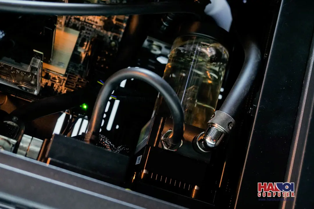 44393_modding_pc_thermaltake_view71_st_04_6.jpg 5