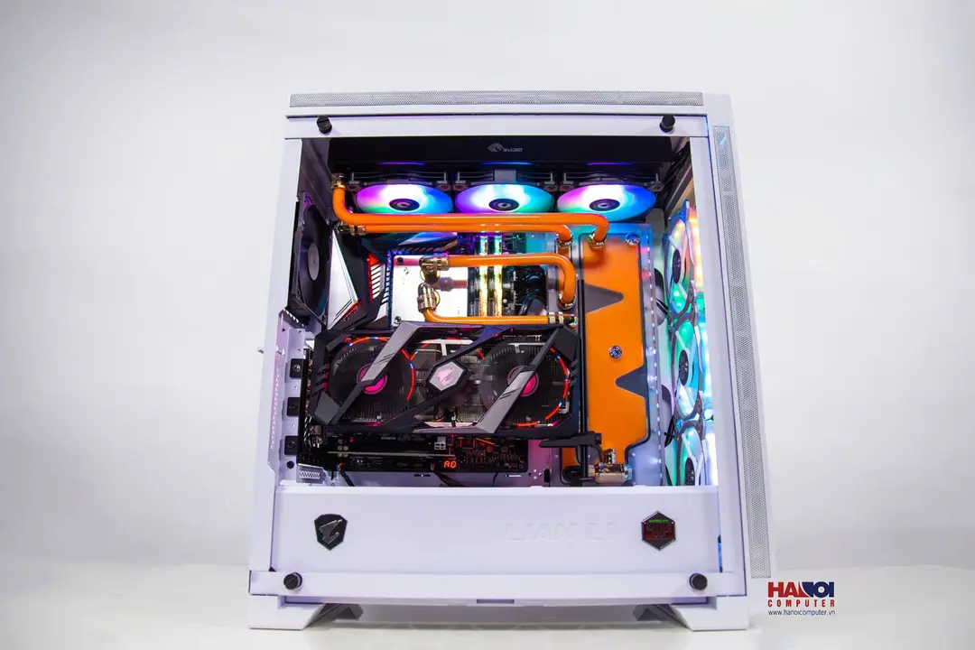 45129_modding_pc_lianli_pc_a550w_ht_35_luxury_royal_fire_14.jpg 13