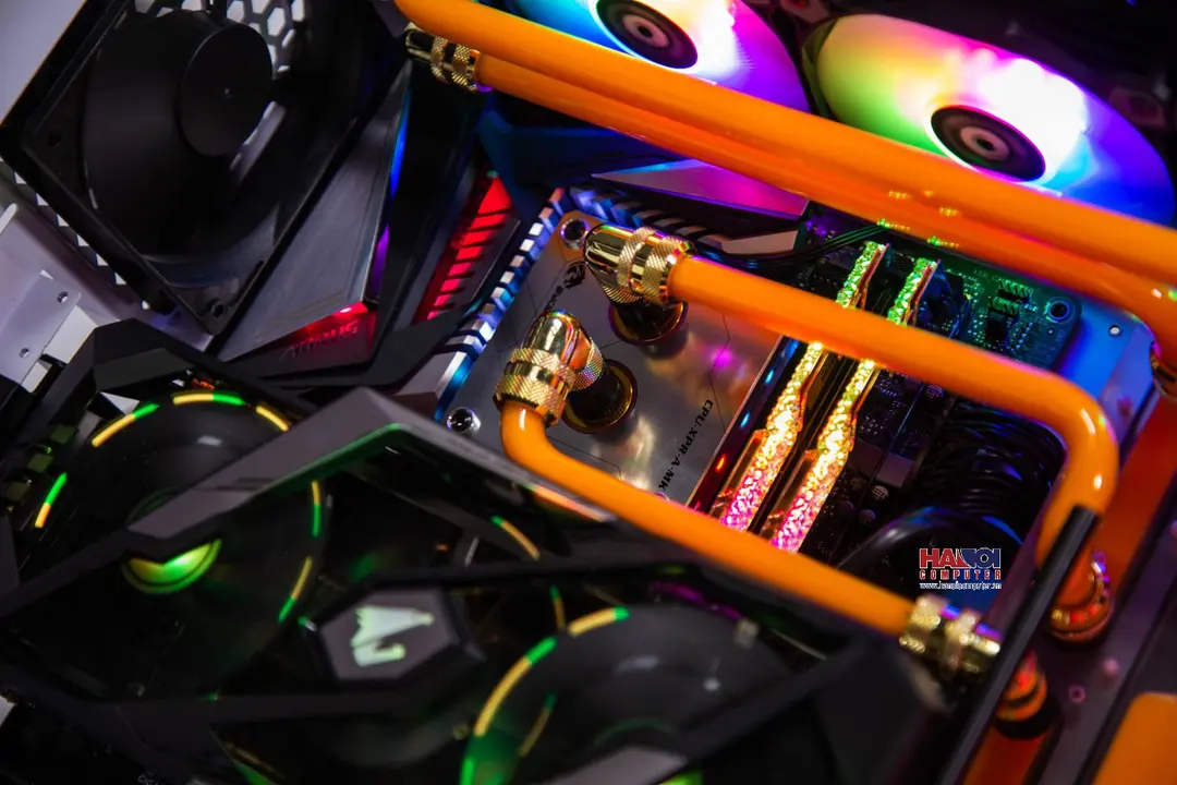 45129_modding_pc_lianli_pc_a550w_ht_35_luxury_royal_fire_10.jpg 9