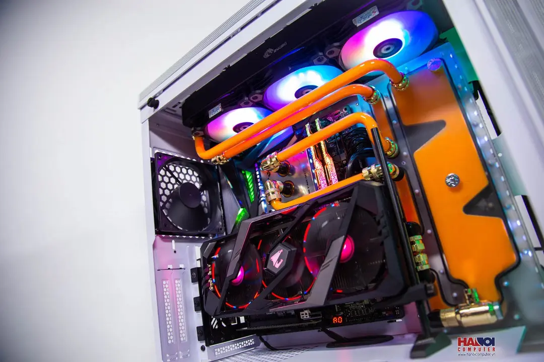 45129_modding_pc_lianli_pc_a550w_ht_35_luxury_royal_fire_11.jpg 10