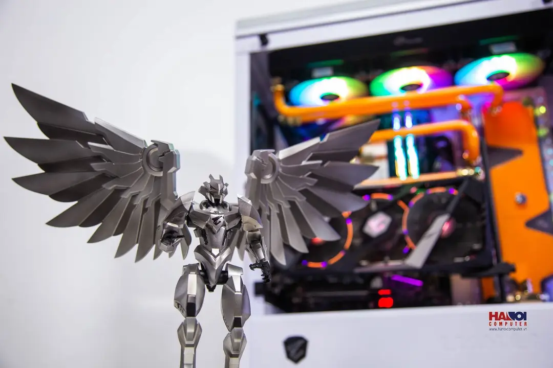 45129_modding_pc_lianli_pc_a550w_ht_35_luxury_royal_fire_9.jpg 8