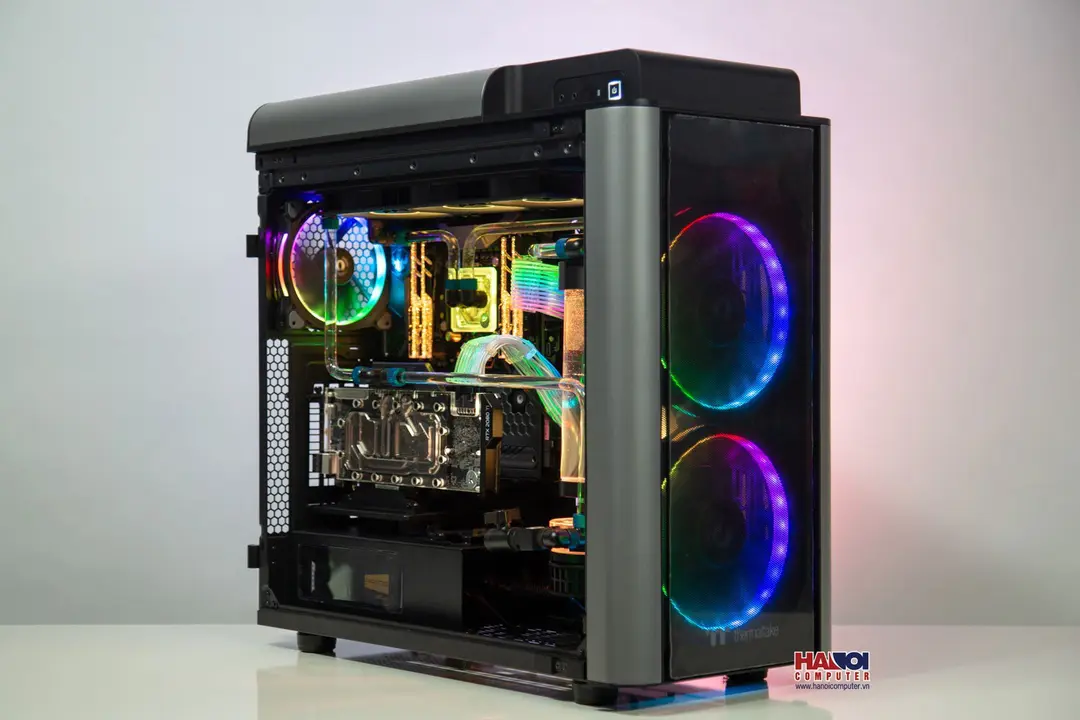 45416_modding_pc_thermaltake_level_20_gt_ht_37_translucent_9.jpg 8