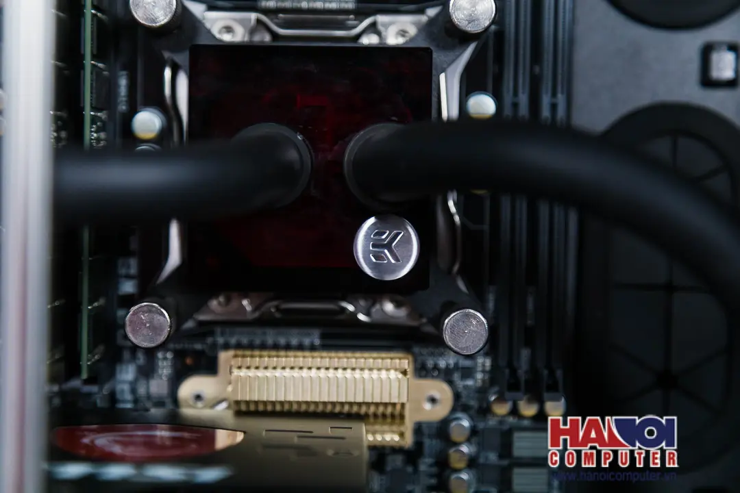 41667_modding_pc_900d_st_01_9.jpg 8