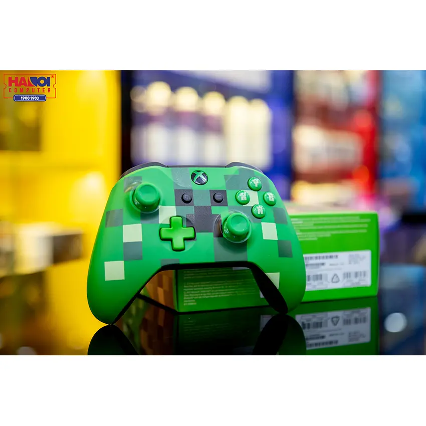 43260_tay_game_xbox_one_s_minecraft_creeper_02.jpg 5