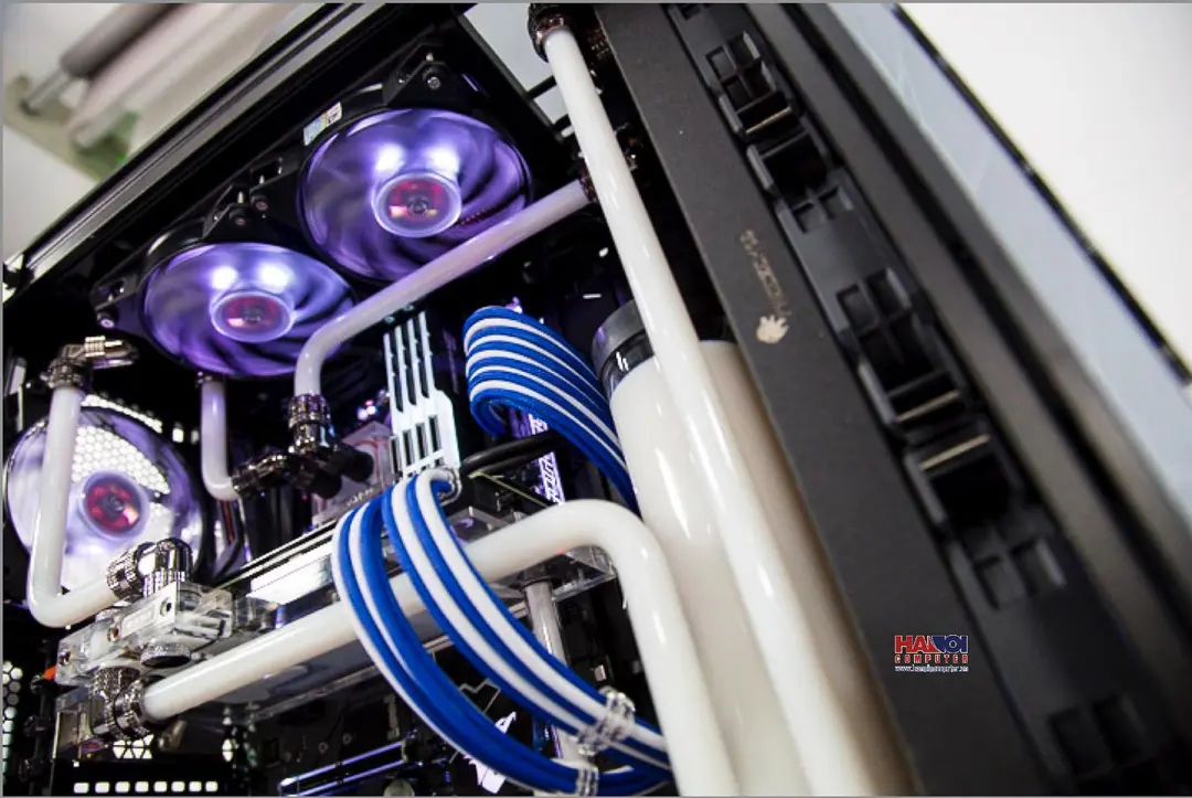 43690_modding_pc_corsair_570x_ht_25_6.jpg 5