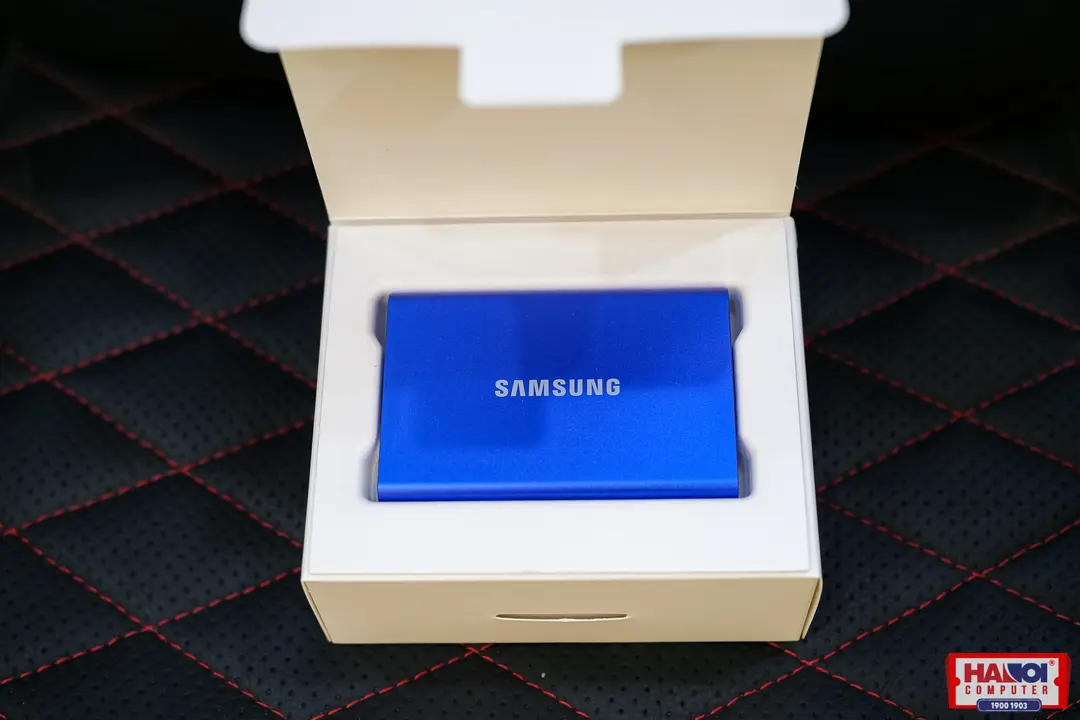 54104_o_cung_gan_ngoai_ssd_samsung_t7_portable_2tb_xanh_22.jpg 5