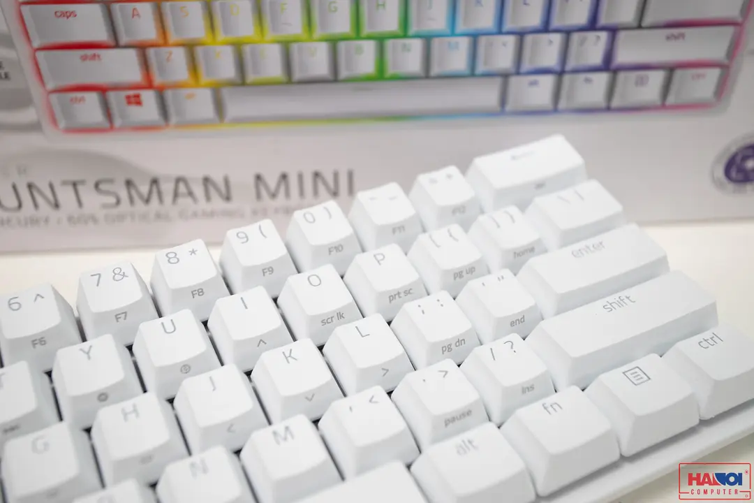 55391_ba_n_phi_m_co_razer_huntsman_mini_mercury_rz03_03390400_r3m1_03.JPG 4