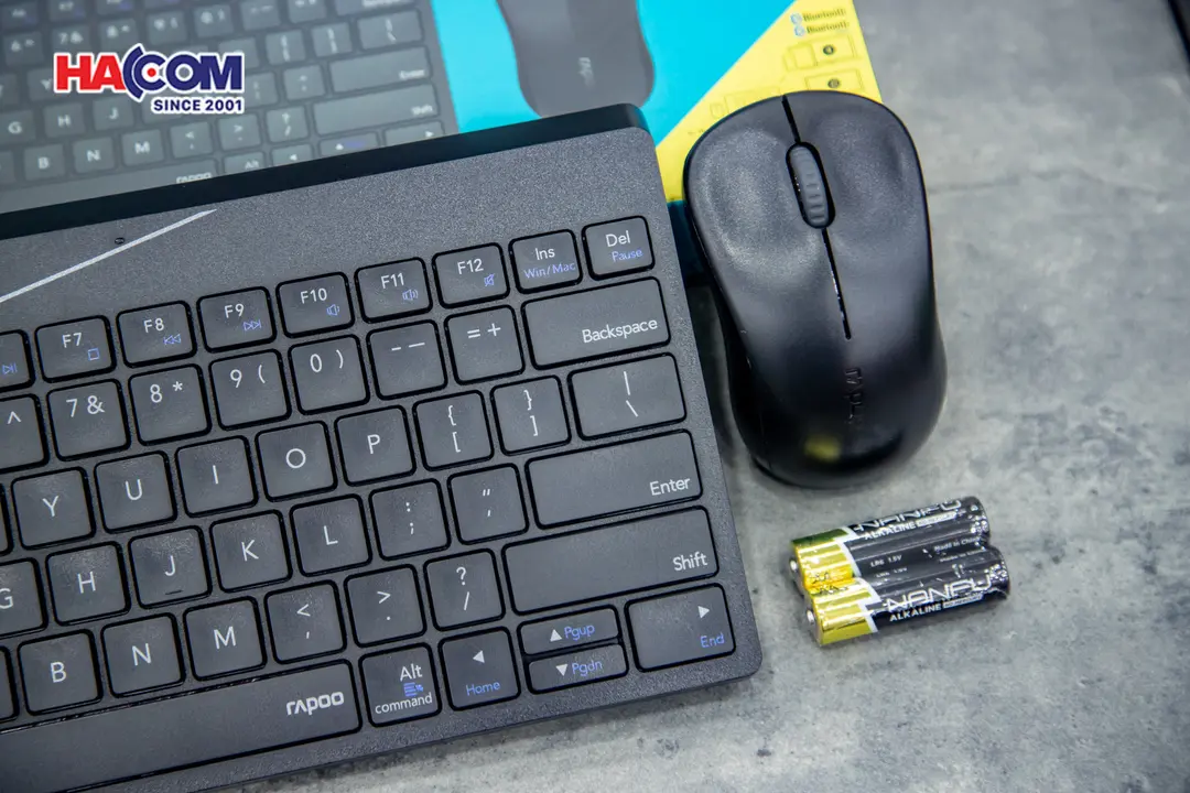 57637_bo_ban_phim_chuot_khong_day_rapoo_8000m_mau_den_usb_bluetooth_05.JPG 7