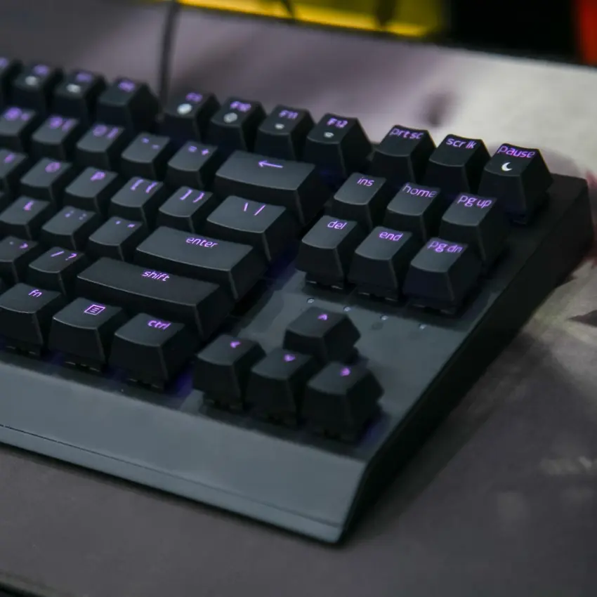 58103_ban_phim_co_razer_blackwidow_v3_tenkeyless_yellow_switch_rz03_03491800_r3m1_03.jpg 5