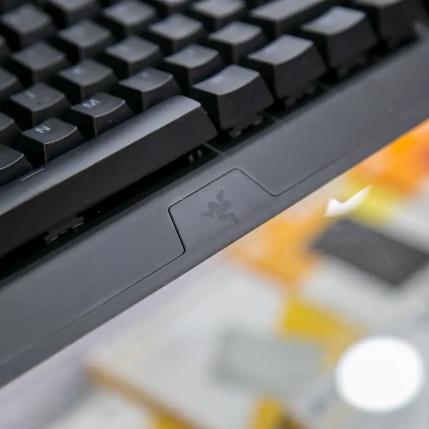 58103_ban_phim_co_razer_blackwidow_v3_tenkeyless_yellow_switch_rz03_03491800_r3m1_08.jpg 9