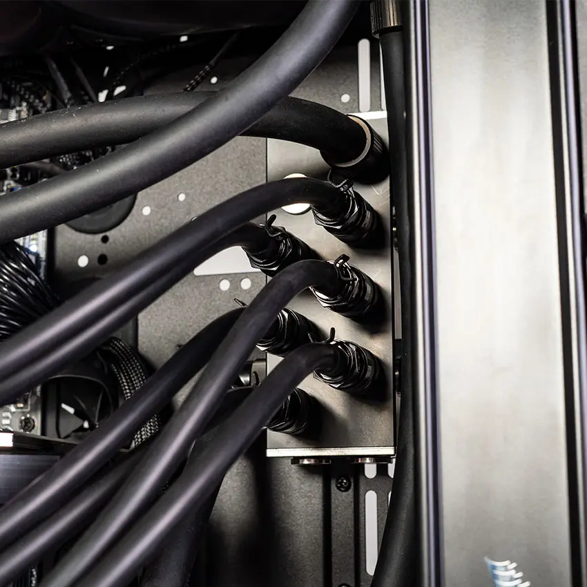 59244__workstation_multi_gpu___soft_tube_watercooling__8_.jpg 7