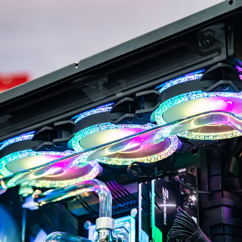59563_lian_li_o11_xl_watercooling_2__7_.jpg 6