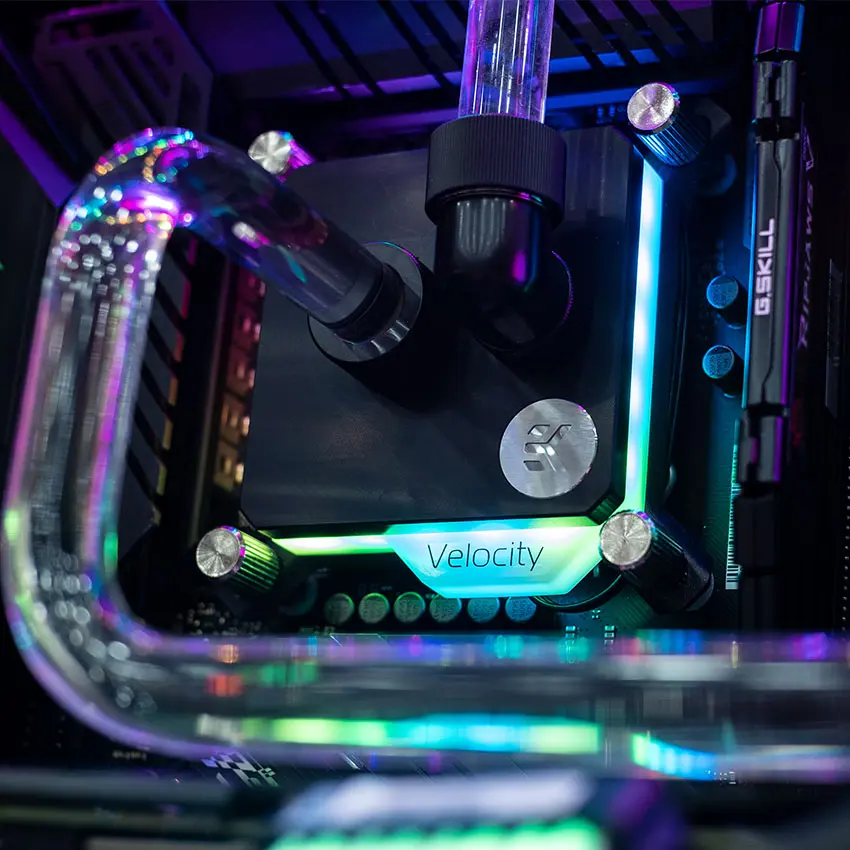 59741_lian_li_o11_dynamic_razer_ht_watercooling__7_.jpg 6