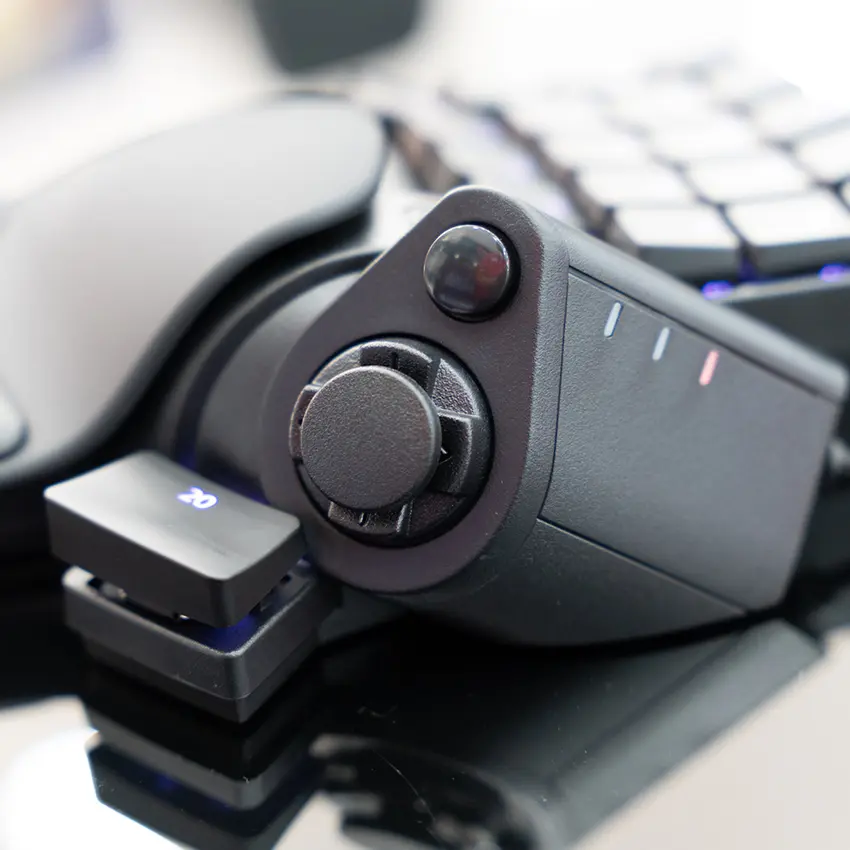 51138_ban_phim_razer_tartarus_pro_analog_optical_gaming_keypad_rgb_chroma_black_2.jpg 14