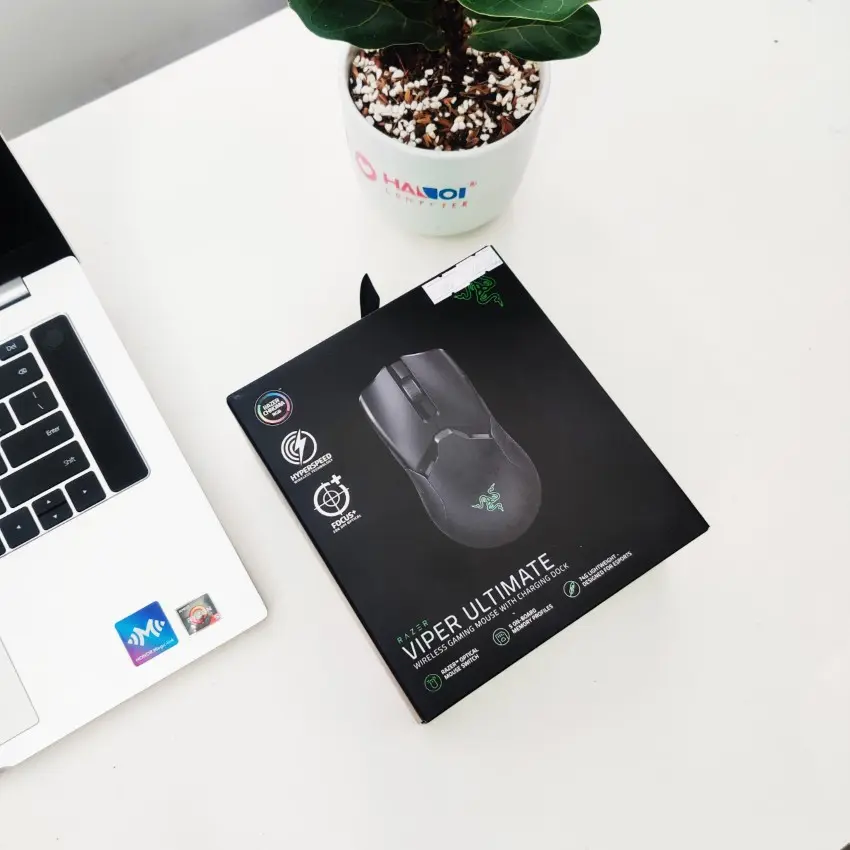 51143_chuot_razer_viper_ultimate_wireless_rgb_chroma_black_rz01_03050100_r3a1.jpg 4