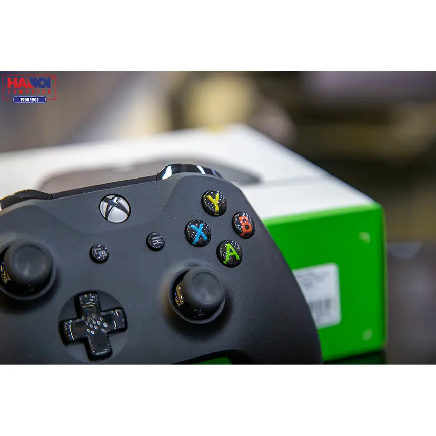 51560_tay_cam_choi_game_khong_day_xbox_one_s_black_04.jpg 6