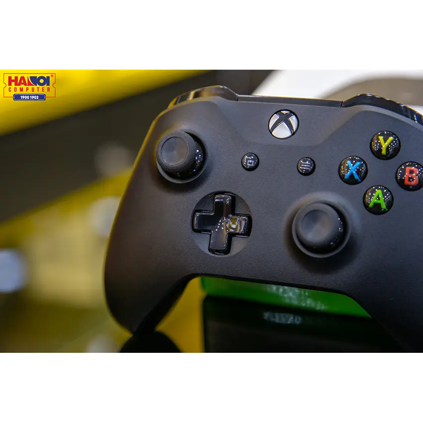51560_tay_cam_choi_game_khong_day_xbox_one_s_black_03.jpg 5
