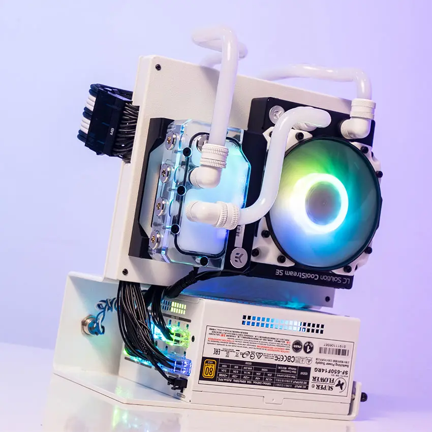 64293_ekwb_custom_watercooling_1__9_.jpg 8