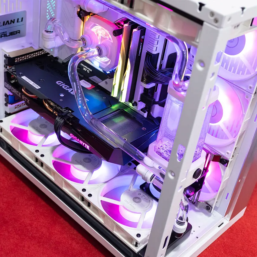 64846_lian_li_o11_dynamic_corsair_hydro_x_white_0005_dscf3072.jpg 6