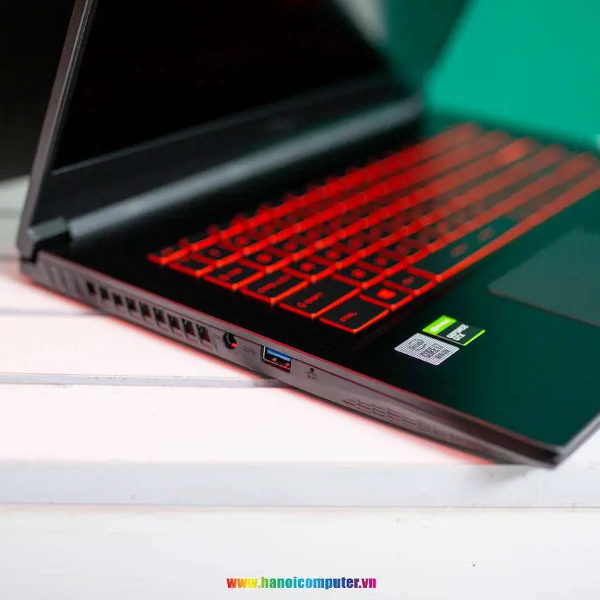 64920_laptop_msi_gaming_gf63_thin_8.jpeg 10