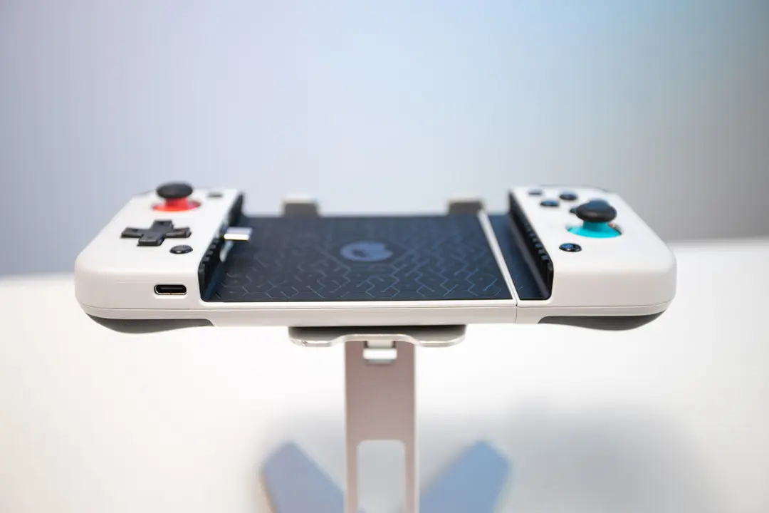 66191_tay_cam_choi_game_khong_day_gamesir_x2_type_c_x2_bluetooth_mobile_gaming_controller_05.jpg 9