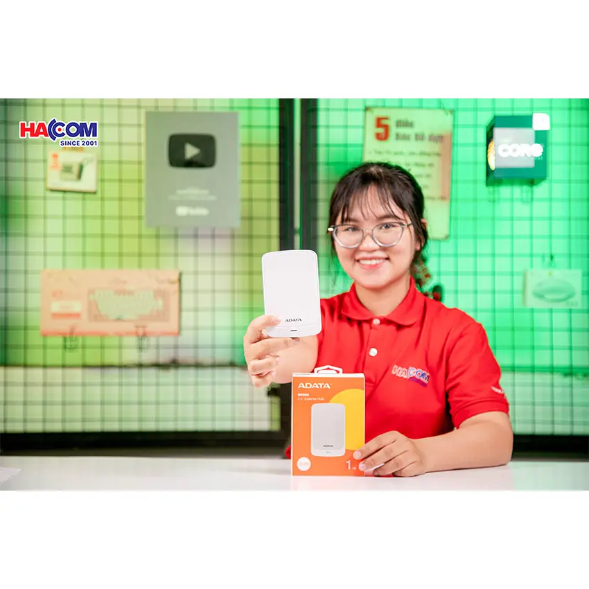 66238_o_cung_di_dong_adata_hv320_1tb_mau_trang_ahv320_1tu31__3_.jpg 6