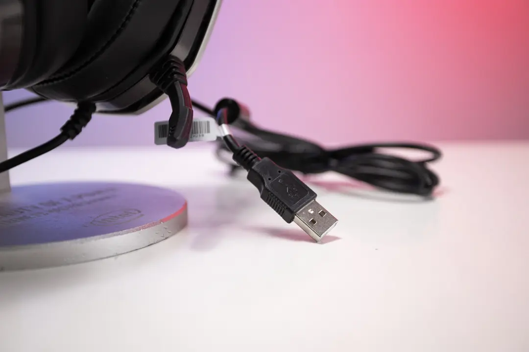 67225_tai_nghe_zidli_fly_wing_zh29_7_1_usb_rgb_07.jpg 8