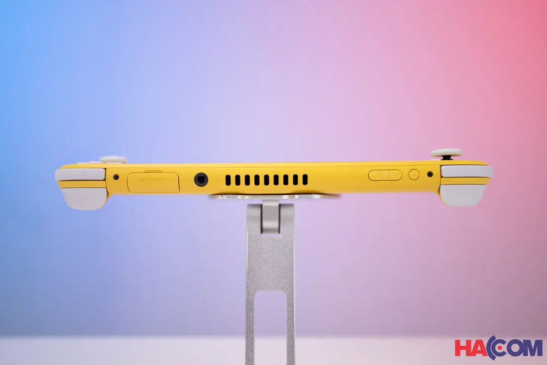 67792_may_choi_game_nintendo_switch_lite_yellow_mau_vang_005.jpg 8