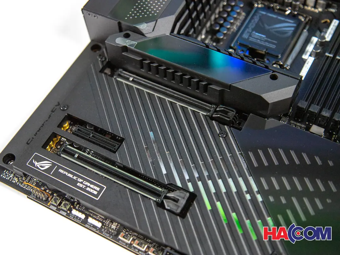68458_mainboard_asus_rog_maximus_z790_extreme_at__5_.JPG 11