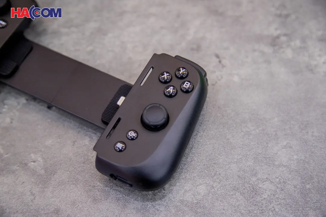 68595_tay_cam_dien_thoai_razer_kishi_v2_gaming_controller_for_iphone_rz06_04190100_r3m1_005.JPG 7