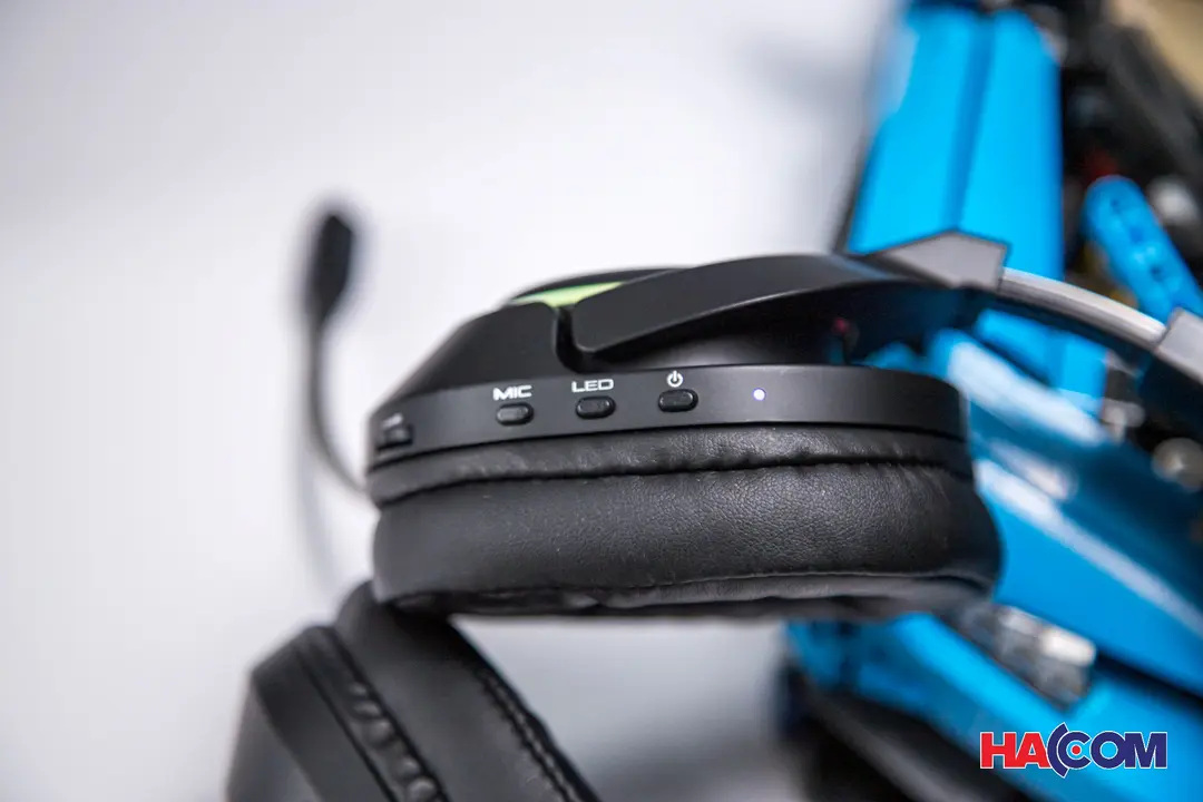 68598_tai_nghe_khong_day_gaming_zidli_lh1_ultimate_7_1_2_4g_led_rgb_010.JPG 12