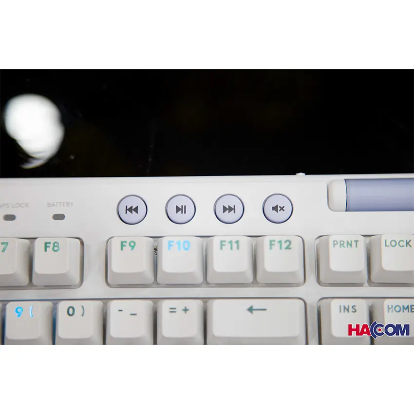 68796_ban_phim_game_khong_day_logitech_g715_tkl_rgb_aurora_off_white_5.jpg 4