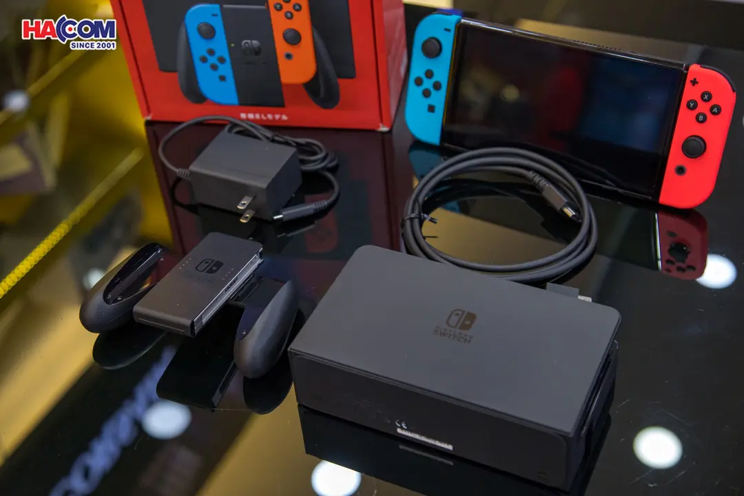 69258_may_choi_game_nintendo_switch_oled_red_and_blue_xanh_do_04.jpg 4