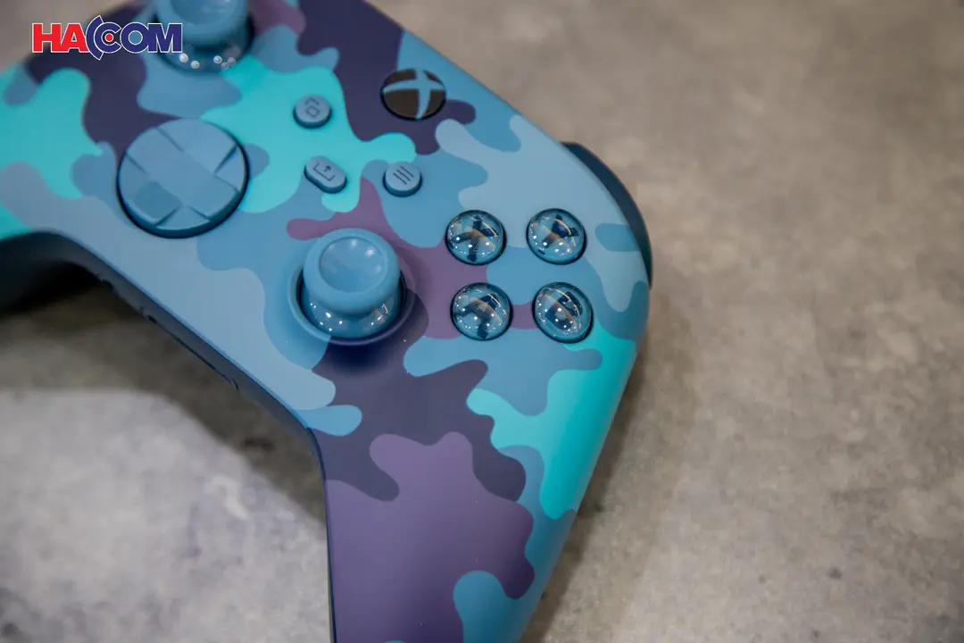 69301_tay_cam_choi_game_khong_day_xbox_one_series_x_mineral_camo_xanh_005.JPG 8