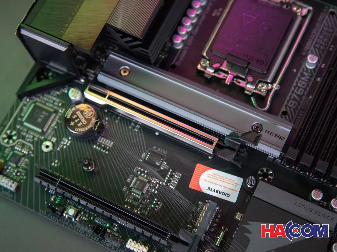69769_mainboard_gigabyte_b760m_aorus_pro_ax_ddr5_at__4_.JPG 10