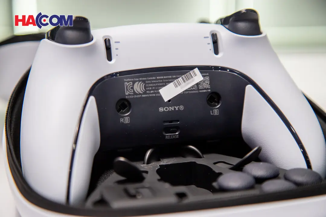 69987_tay_cam_choi_game_sony_ps5_dualsense_edge_010.JPG 16
