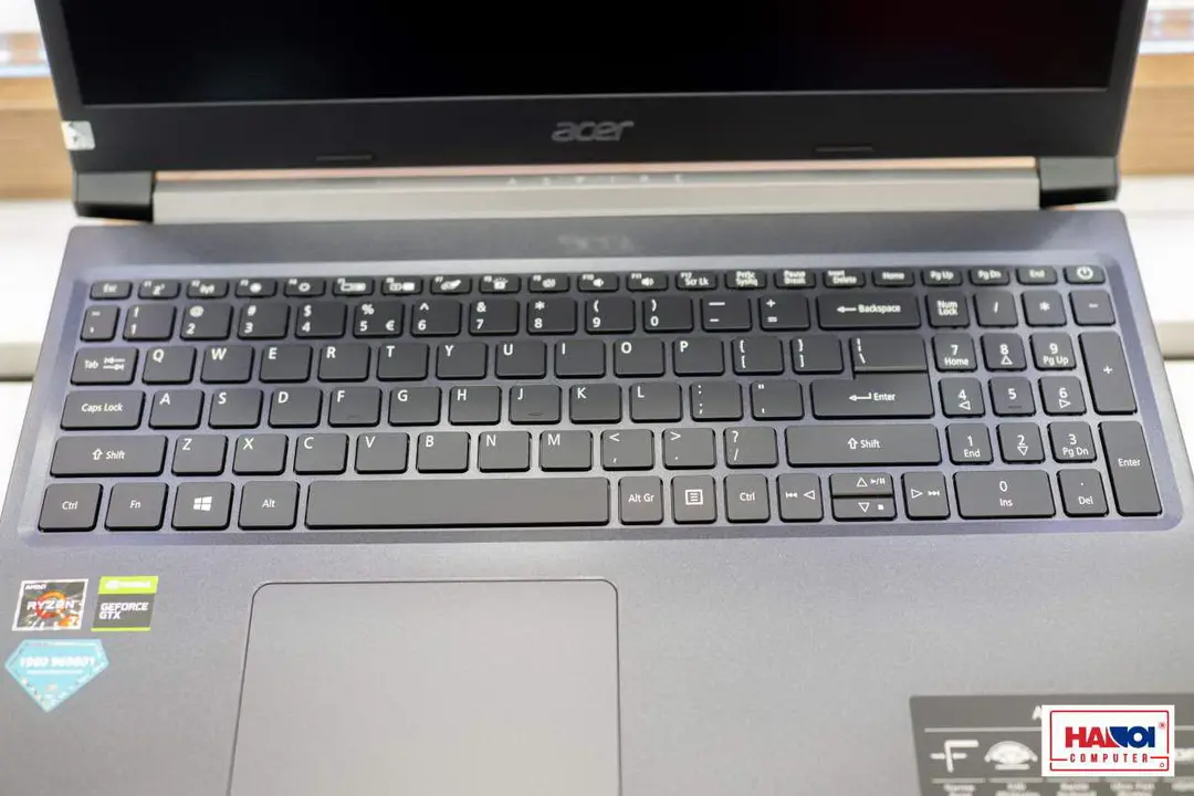 61622_laptop_acer_gaming_aspire_7_a715_42g_12.jpg 13