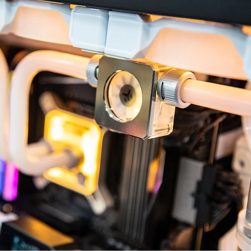 62394_lian_li_o11_dynamic_watercooling_white__7_.jpg 7