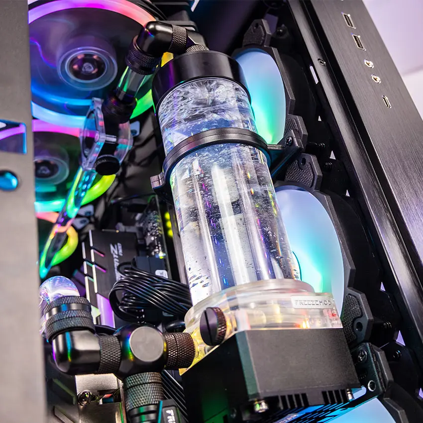 63492_lian_li_o11_dynamic_watercooling_1__7_.jpg 7