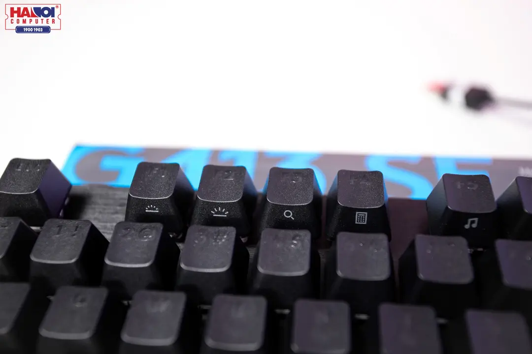 63507_ban_phim_co_logitech_g413_se_tactile_sw_usb_pbt_003.JPG 8
