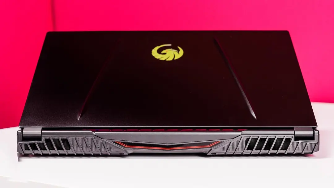 63588_laptop_msi_alpha_15_12.jpg 12
