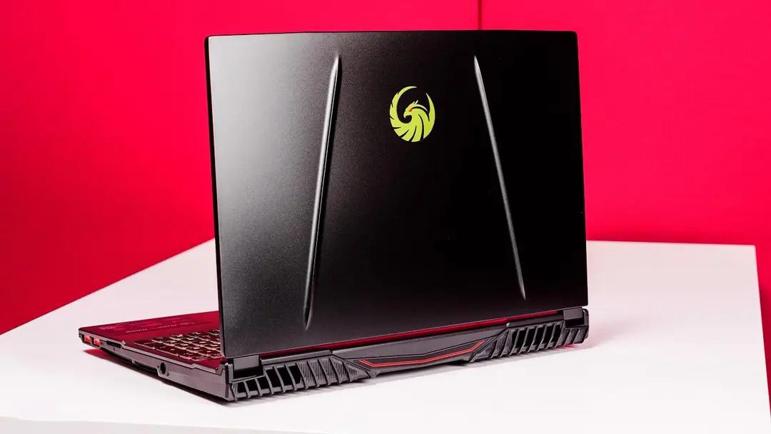63588_laptop_msi_alpha_15_6.jpg 6